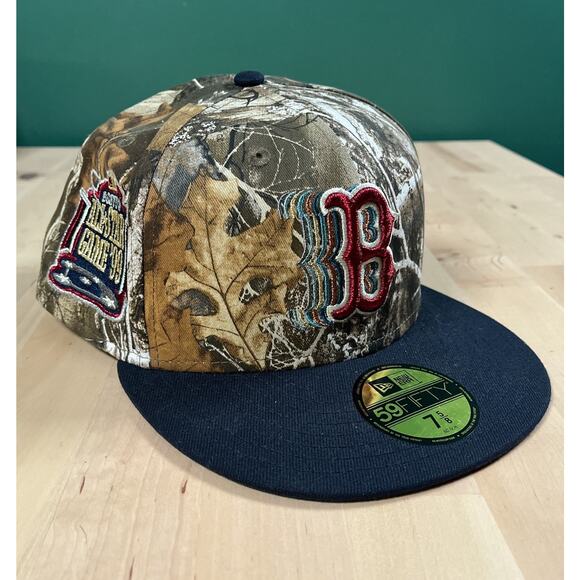 New Era 7 5/8 Ecapcity Real Tree Camo Boston Red Sox Cascading Logo MLB Rare - Picture 1 of 6